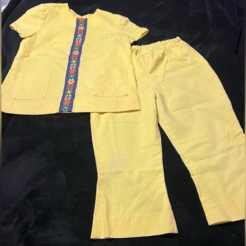 True Vtg 70s Home Sewn Yellow Pants Outfit Slight Flare Pant Girls Sz 12-14
